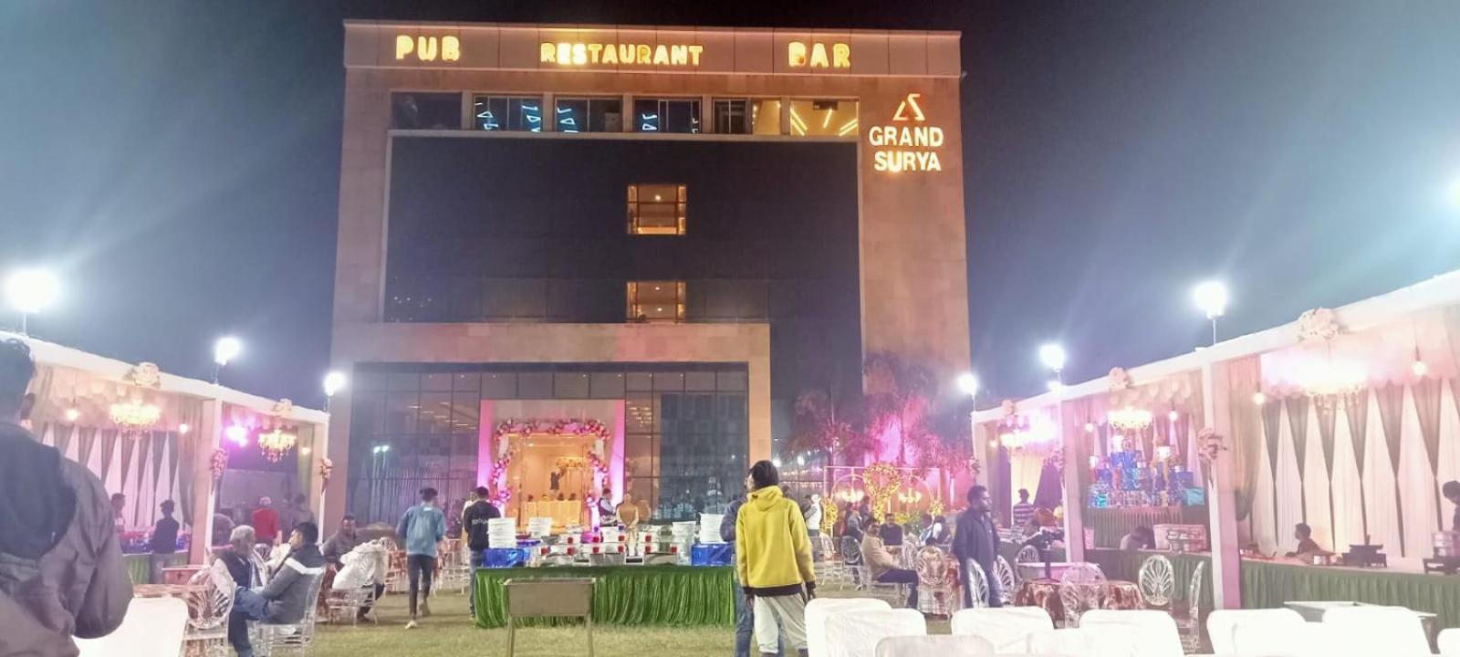 Hotel Grand Surya Kodarma 外观 照片